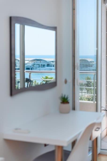 Grand View Apartment Durrës Exteriör bild