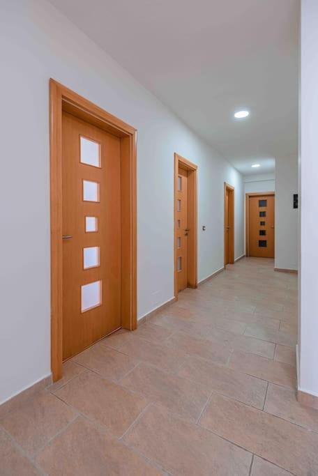 Grand View Apartment Durrës Exteriör bild