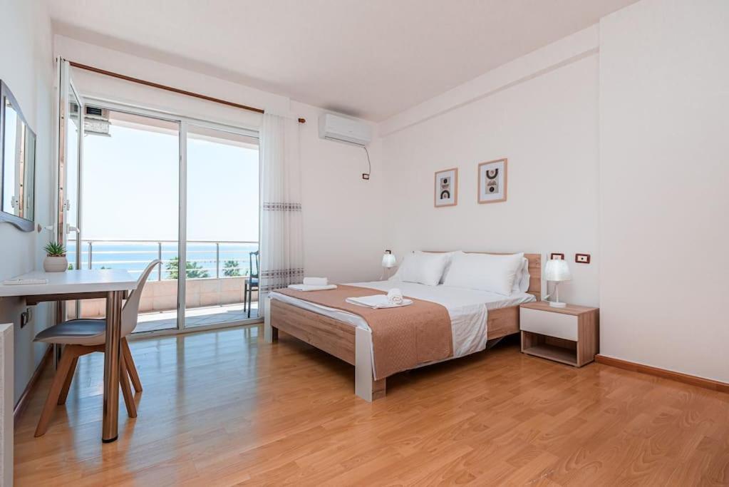 Grand View Apartment Durrës Exteriör bild